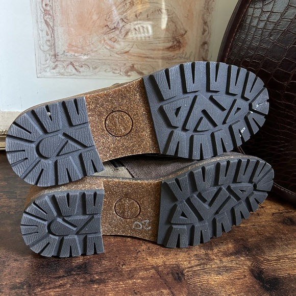 Earth Elements Tessa Lace Up Combat Boots size 9.5 - Picture 5 of 8